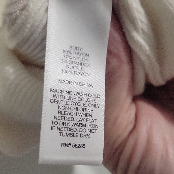 Express Cream Off-Shoulder Top - Picture 4 of 4